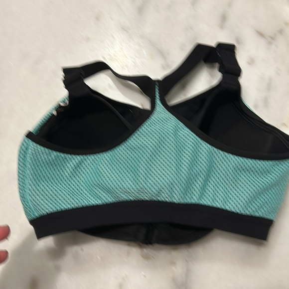 Victoria Secret Jogging bra 34 DD - Picture 2 of 3